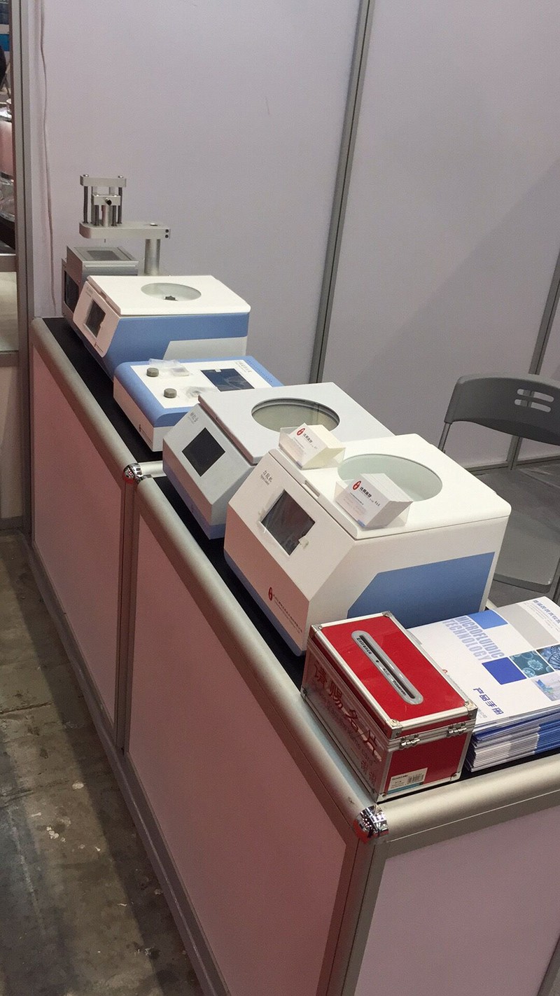 汶顥自產(chǎn)儀器勻膠機(jī)、烘膠臺(tái)、離心進(jìn)樣儀等